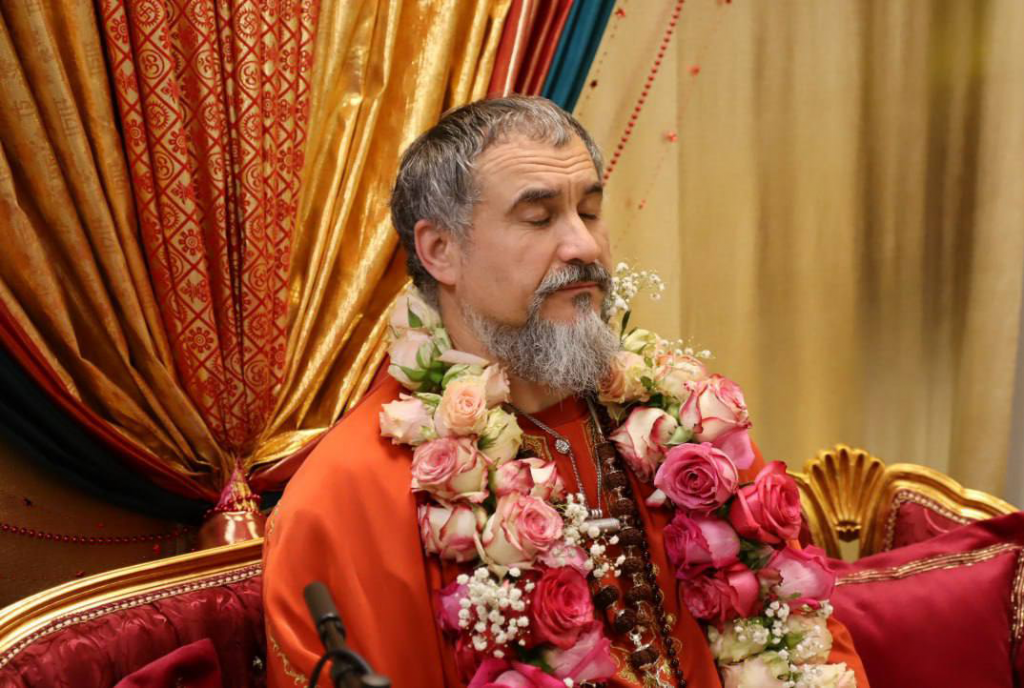 Шри Гуру Свами Вишнудевананда Гири Шри Гуру Свами Вишнудевананда Гири